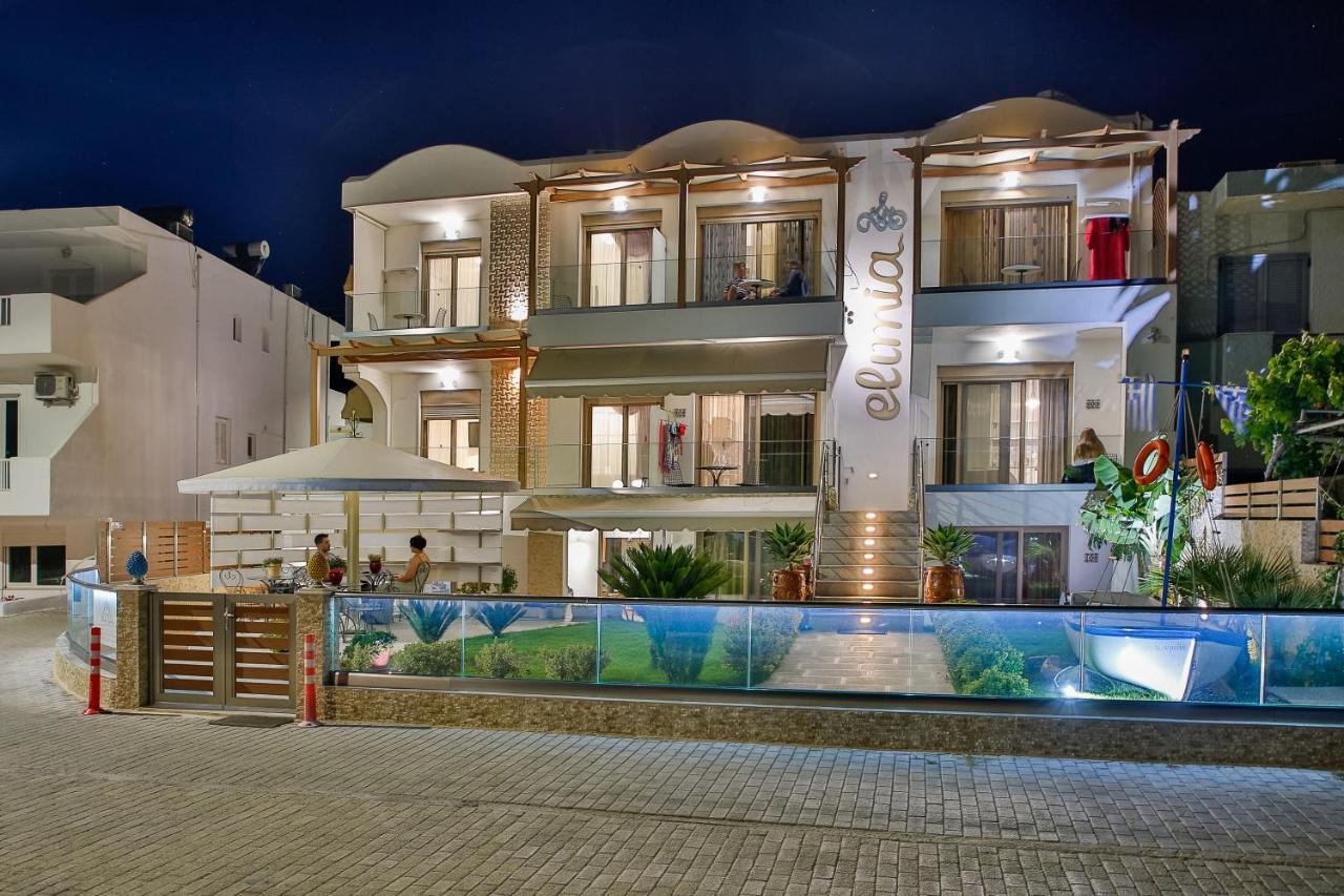 Elimia Suites & Studios Makrýgialos 외부 사진