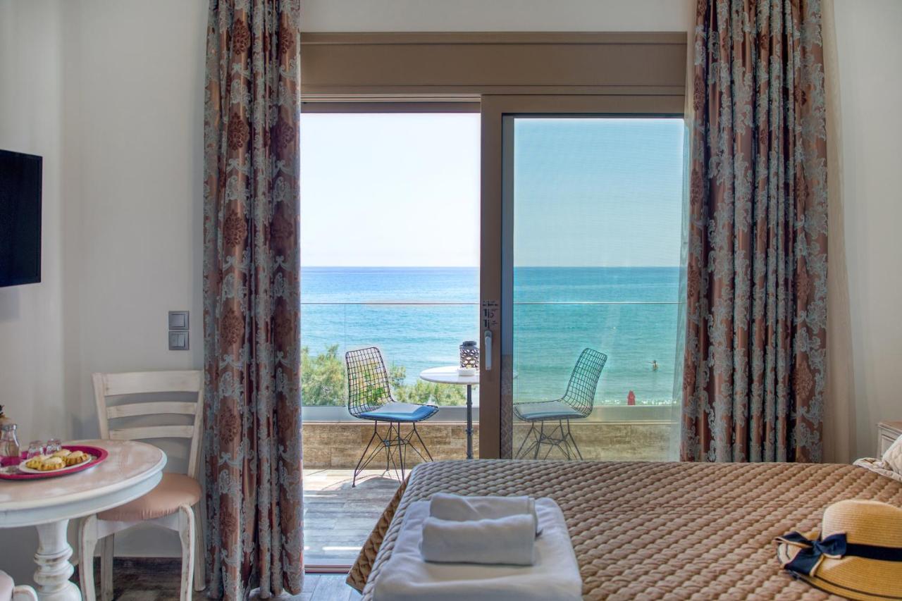 Elimia Suites & Studios Makrýgialos 외부 사진
